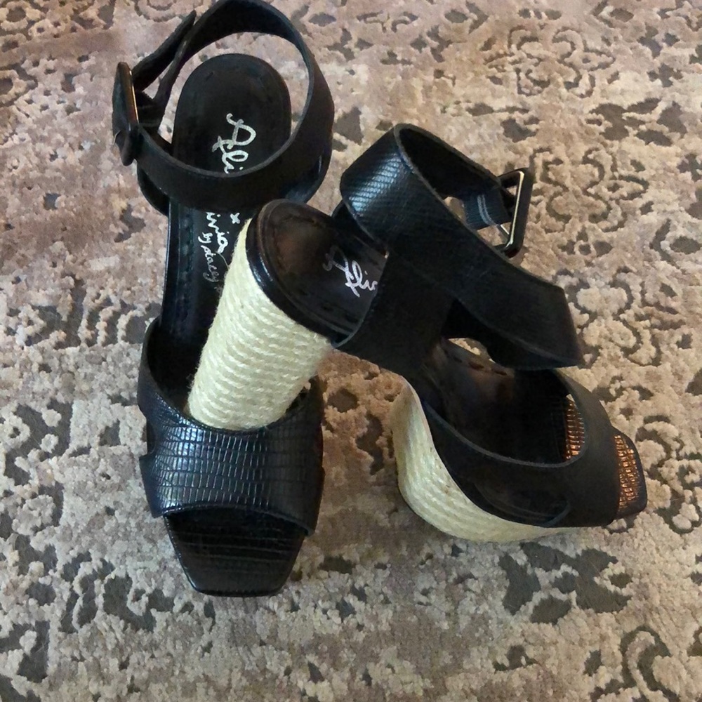 NWOT Alice + Olivia Rope Platform Heels